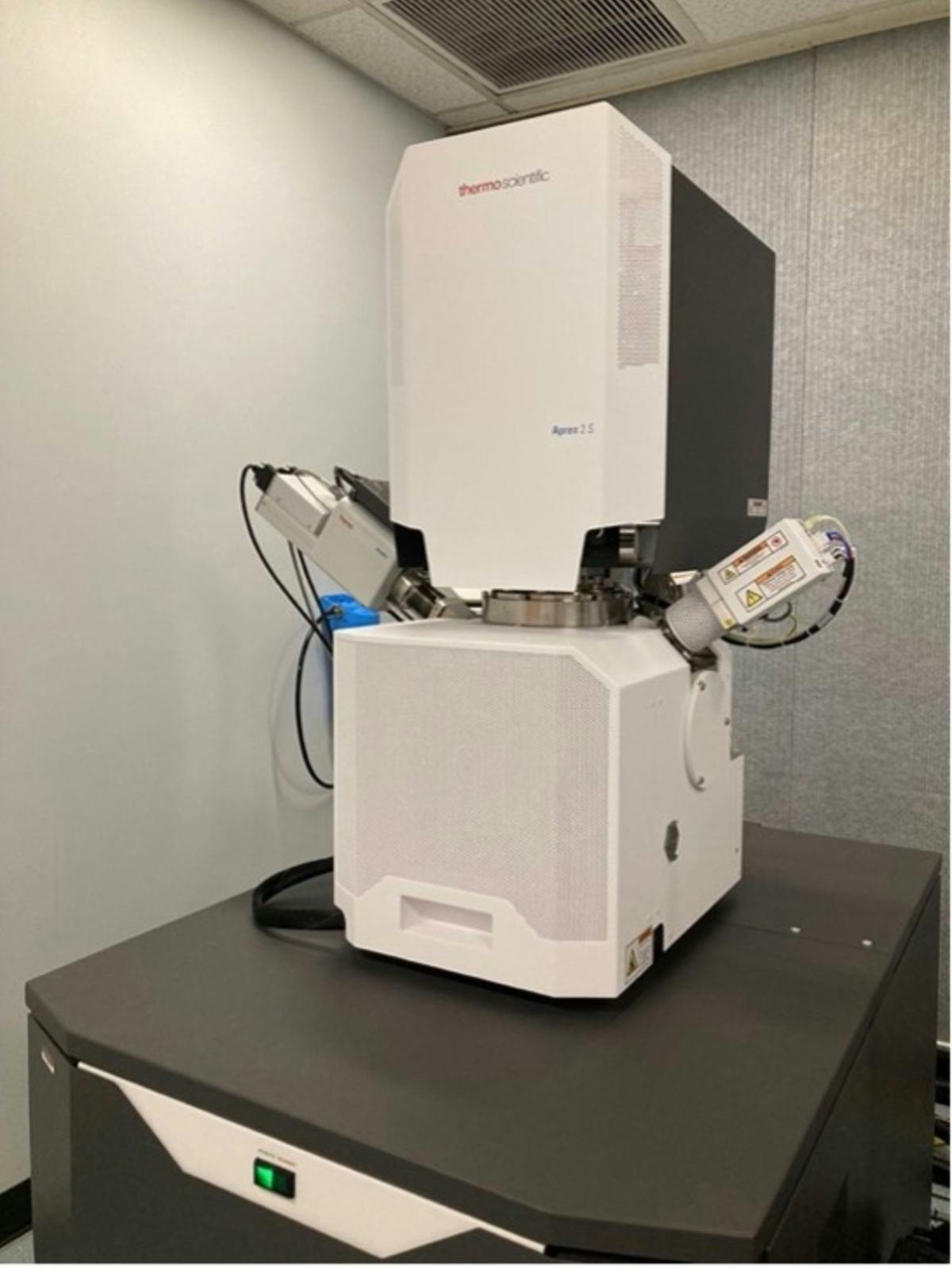 ThermoFisher Apreo 2S Scanning Electron Microscope
